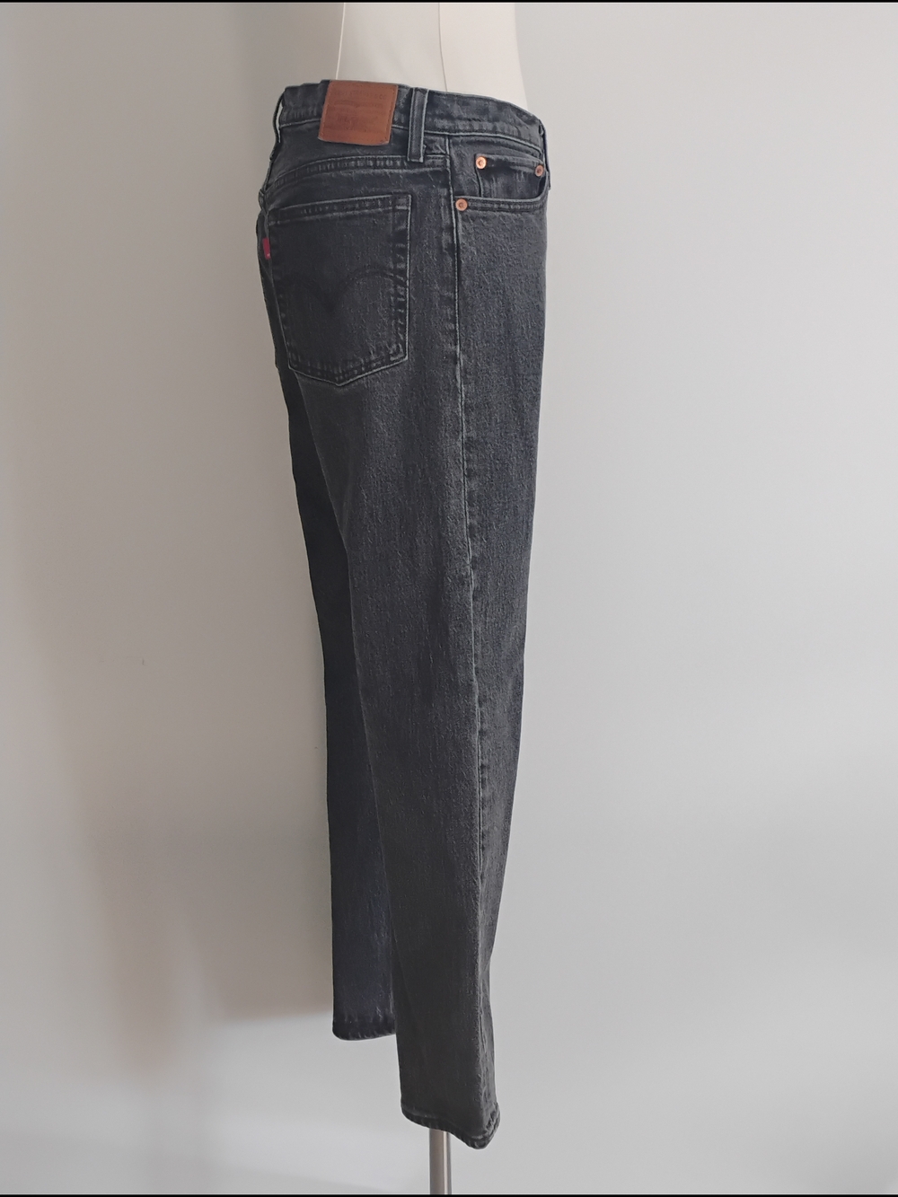 Levi's Black Faded Wedgie Jeans Size 28